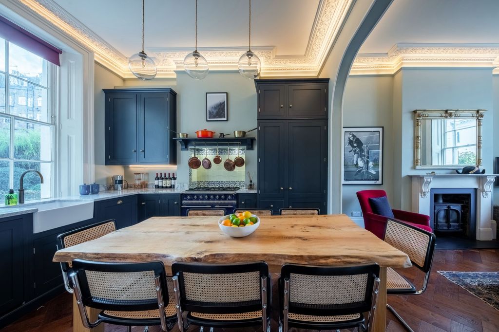 Property photo 2 of 12 Picture No. 55