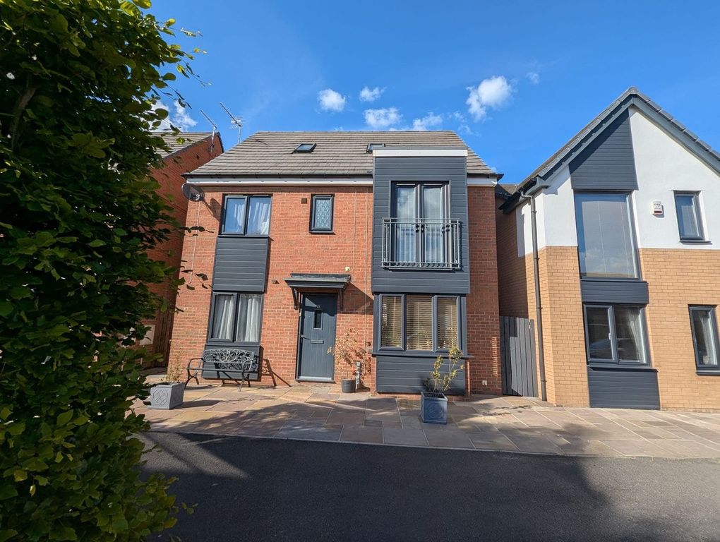 Property photo 1 of 33