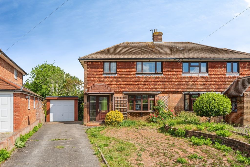 Property photo 1 of 18