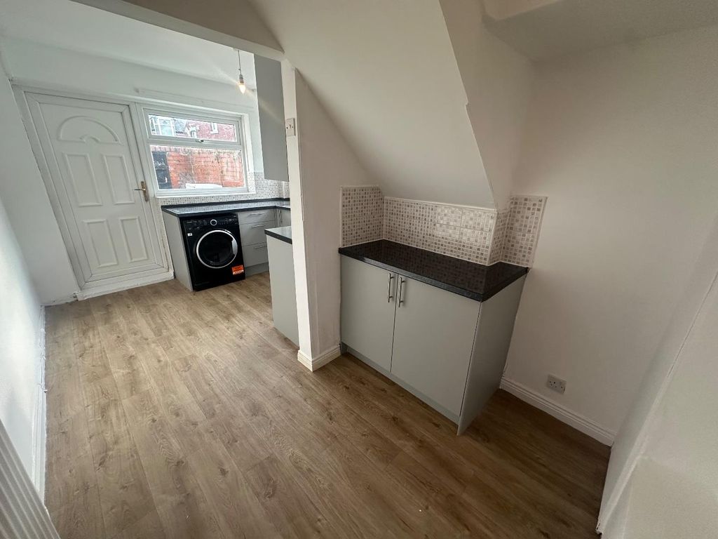 Property photo 3 of 23 Tempimageuxynlx.Jpg