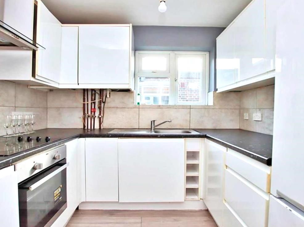 Property photo 2 of 6 Kitchen.Png