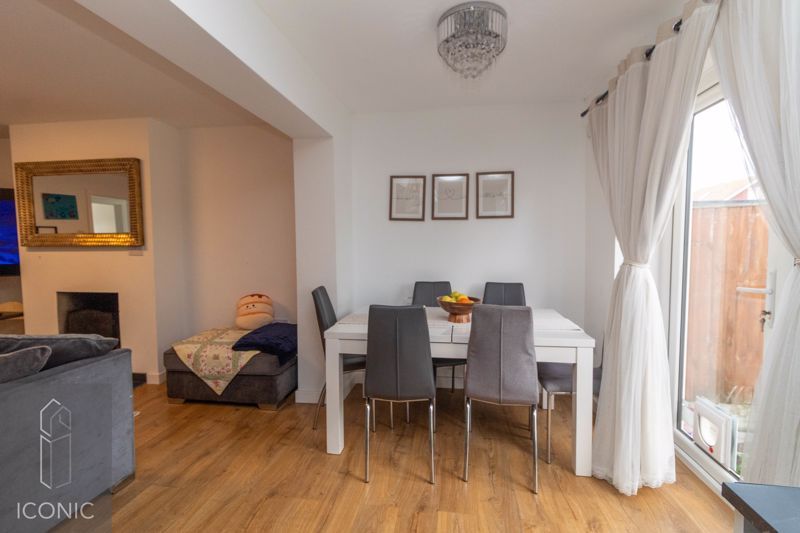 Property photo 3 of 9 Photo 3