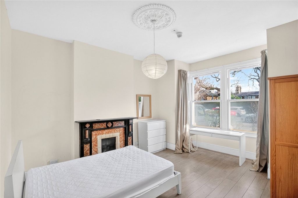 Property photo 2 of 12 Picture No. 19