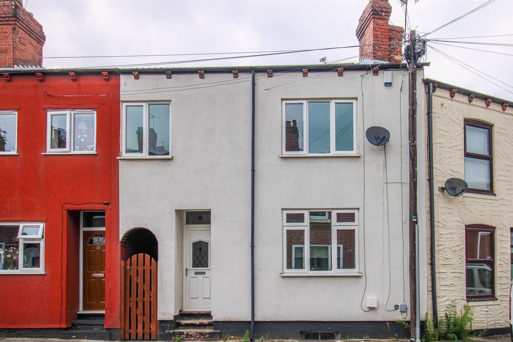 Property photo 1 of 11