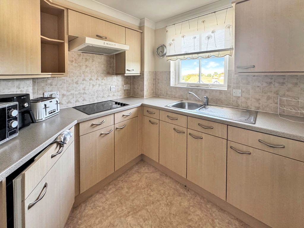 Property photo 3 of 11 5265055