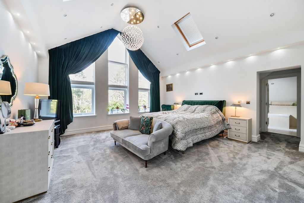 Additional image 18 of 5 bed detached house for saleLittle Forest Road, Talbot Woods, Bournemouth BH4