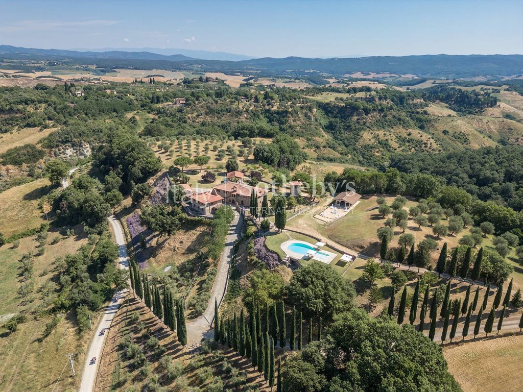 Property photo 3 of 41