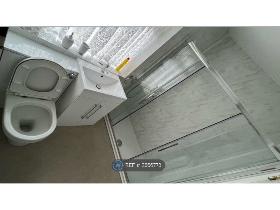 Property photo 3 of 3