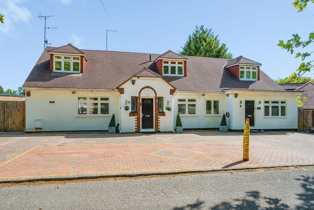 Property photo 1 of 33
