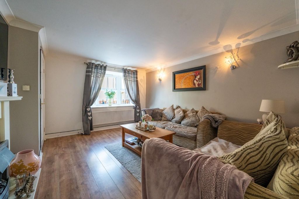 Property photo 3 of 17 Dsc_2654-Hdr.Jpg