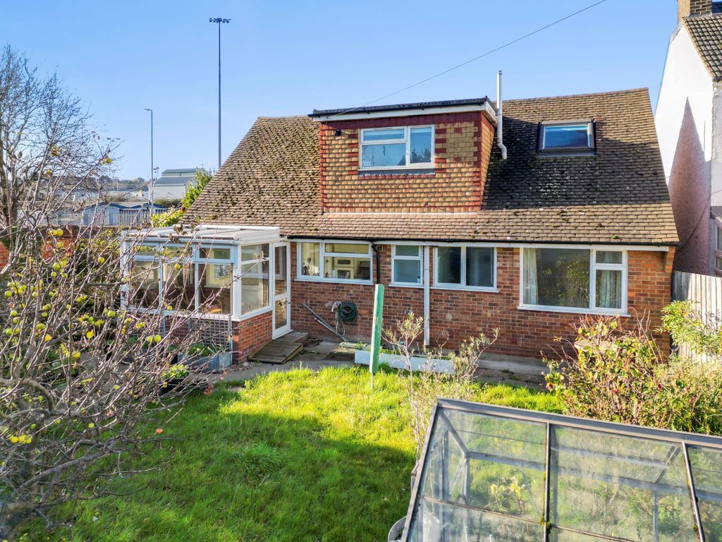 Property photo 1 of 39