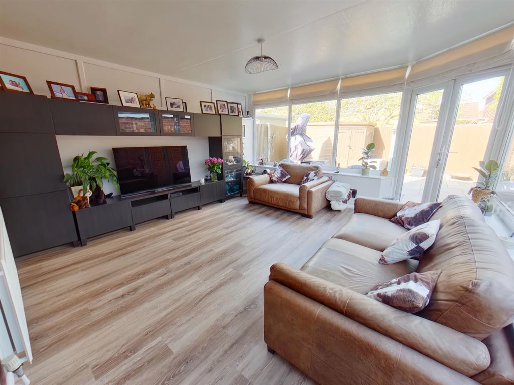 Property photo 3 of 24 Hh (1).Jpg