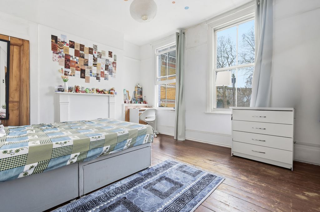 Property photo 3 of 16 Photo 3