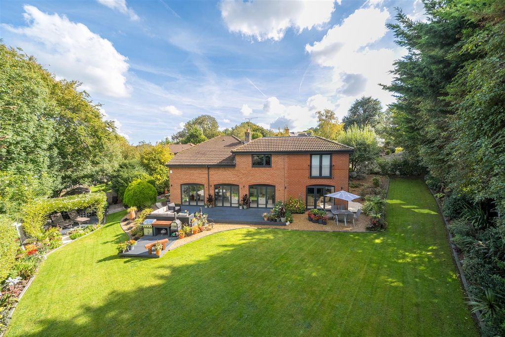 Property photo 1 of 36 Rear View