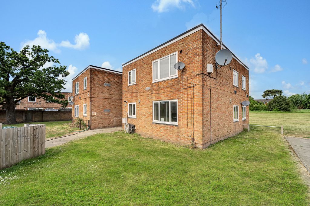 Property photo 1 of 11 Dsc02055