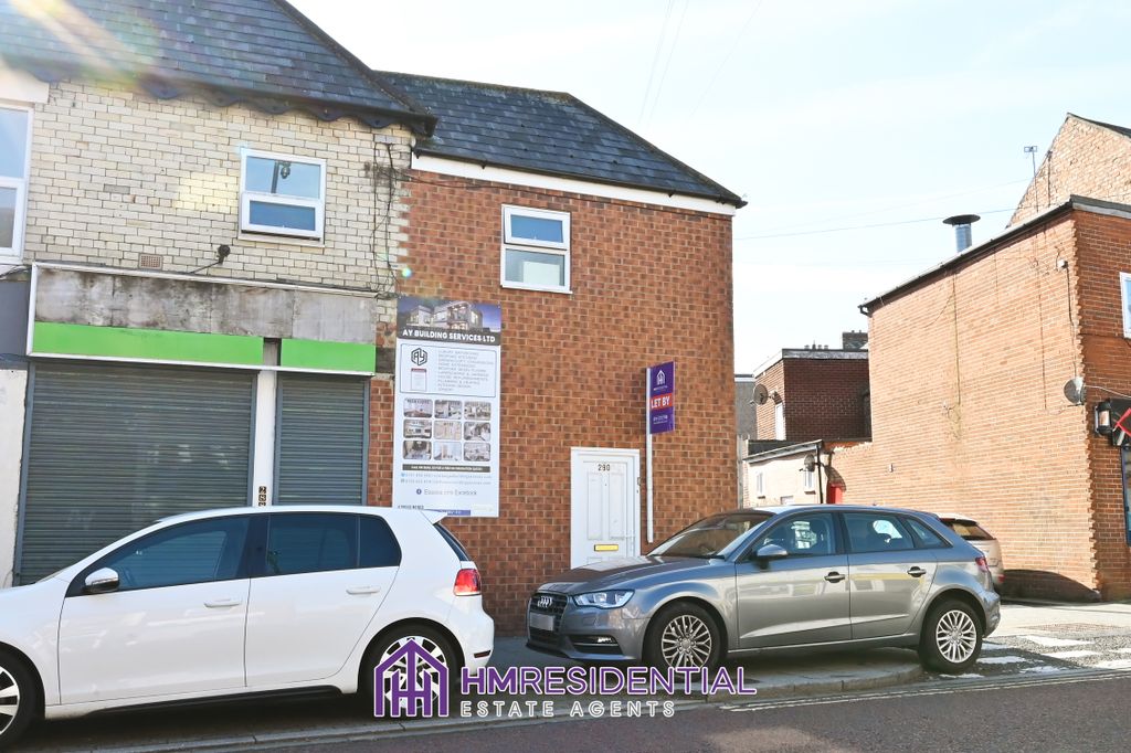 Property photo 1 of 6 Ideal For Students And Professionals Available 10/04/2026 2 Bedroom Maisonette Located On Stanhope Street, Arthurs Hill Ne4 5Ju Â£800.00 Pcm