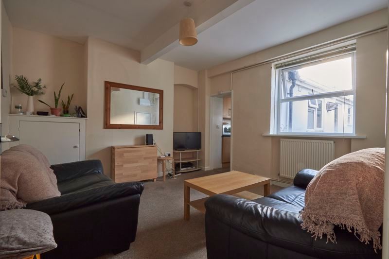 Property photo 2 of 7 Living Room