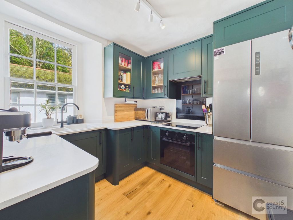 Property photo 3 of 26