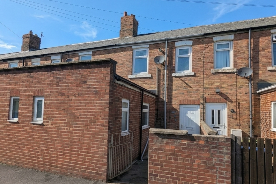 Property photo 2 of 16