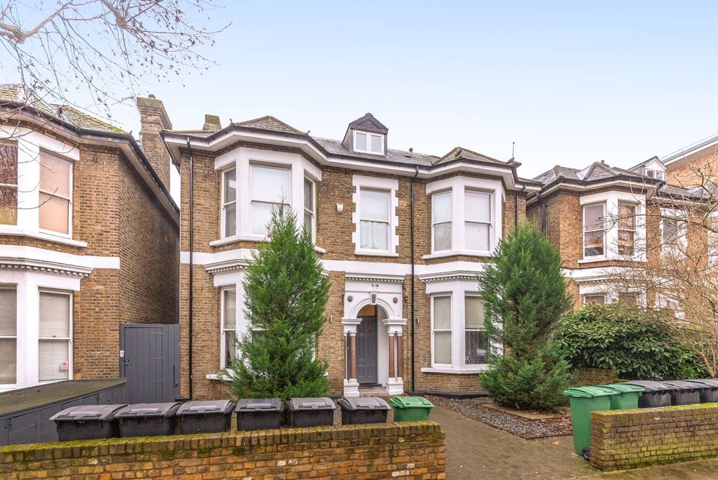 Property photo 2 of 3