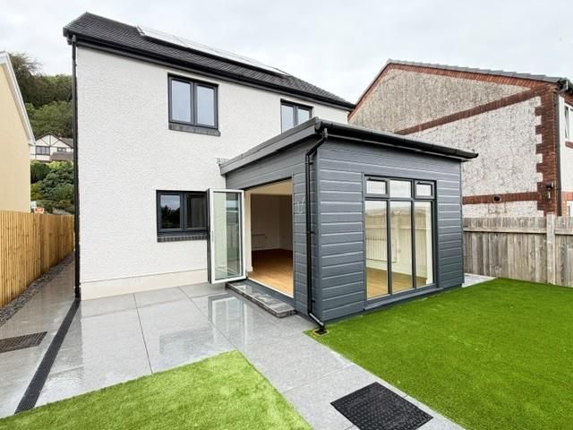 Property photo 2 of 25 19Cwmystrad4.Jpg