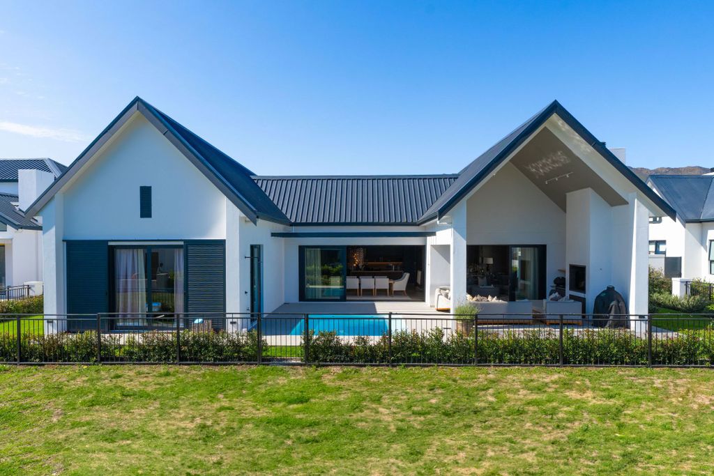 Property photo 1 of 43 Vlv1712595