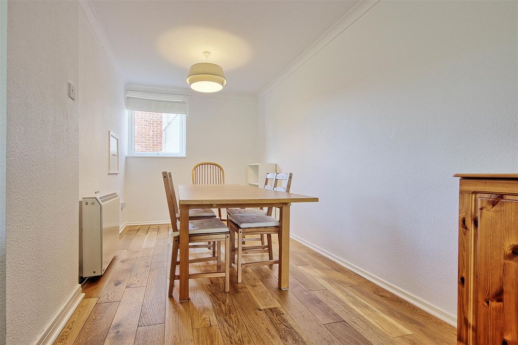 Property photo 3 of 19 Dining.Jpg