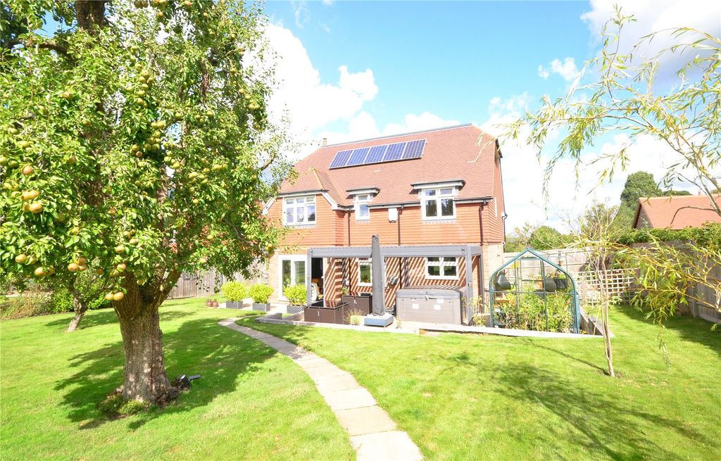 Property photo 1 of 28 Garden