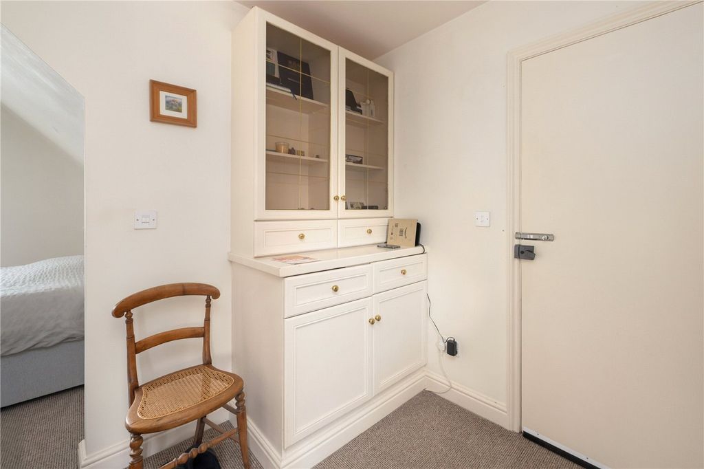 Property photo 2 of 18 Picture No. 19