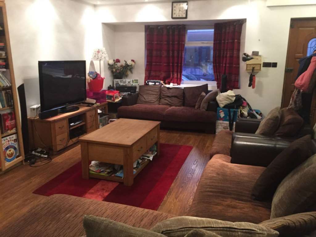 Property photo 3 of 9