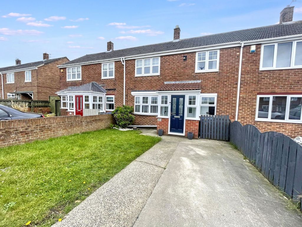 Property photo 1 of 12