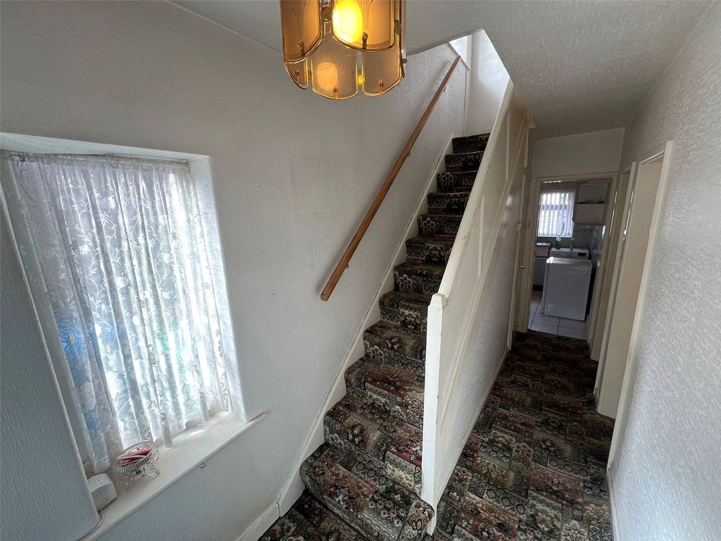 Property photo 2 of 15 Picture No. 19