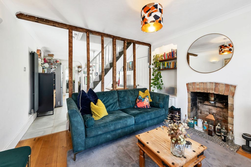 Property photo 2 of 16
