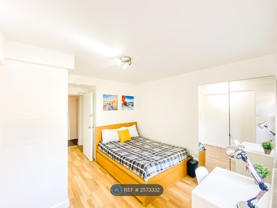 Property photo 1 of 28