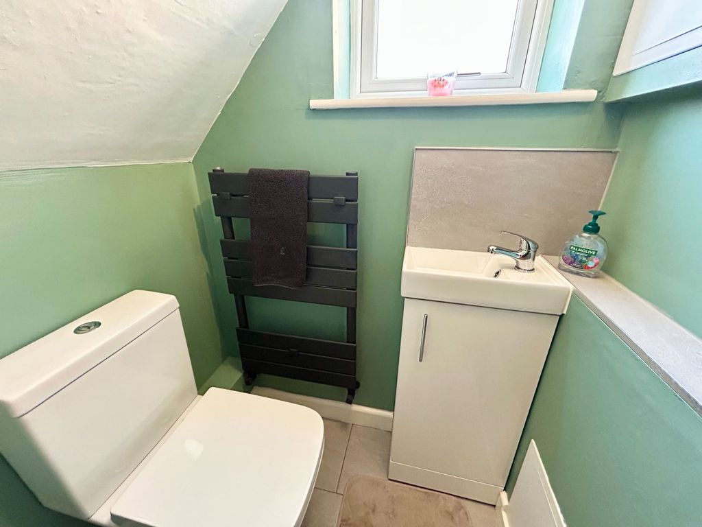 Property photo 2 of 16