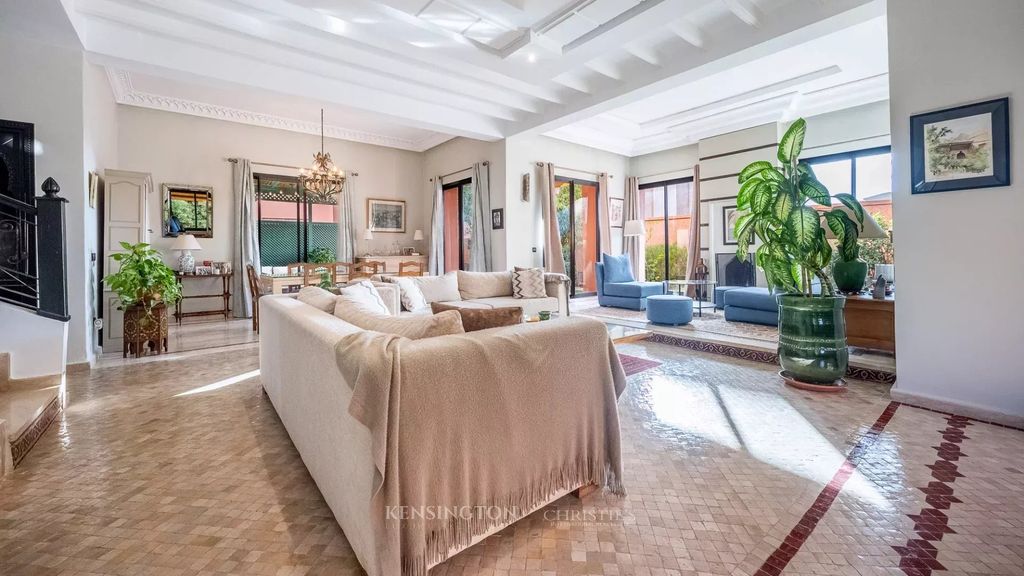 Property photo 2 of 30