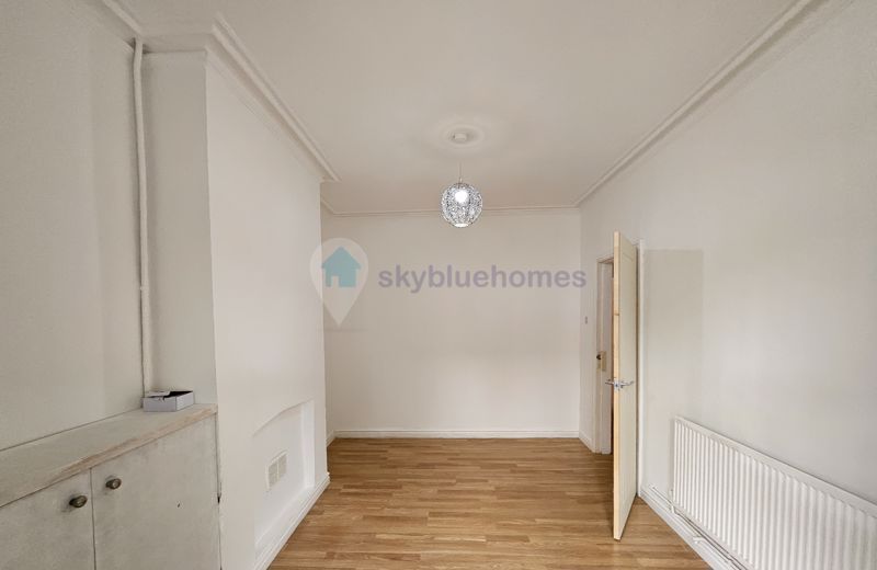 Property photo 2 of 17 Photo 9