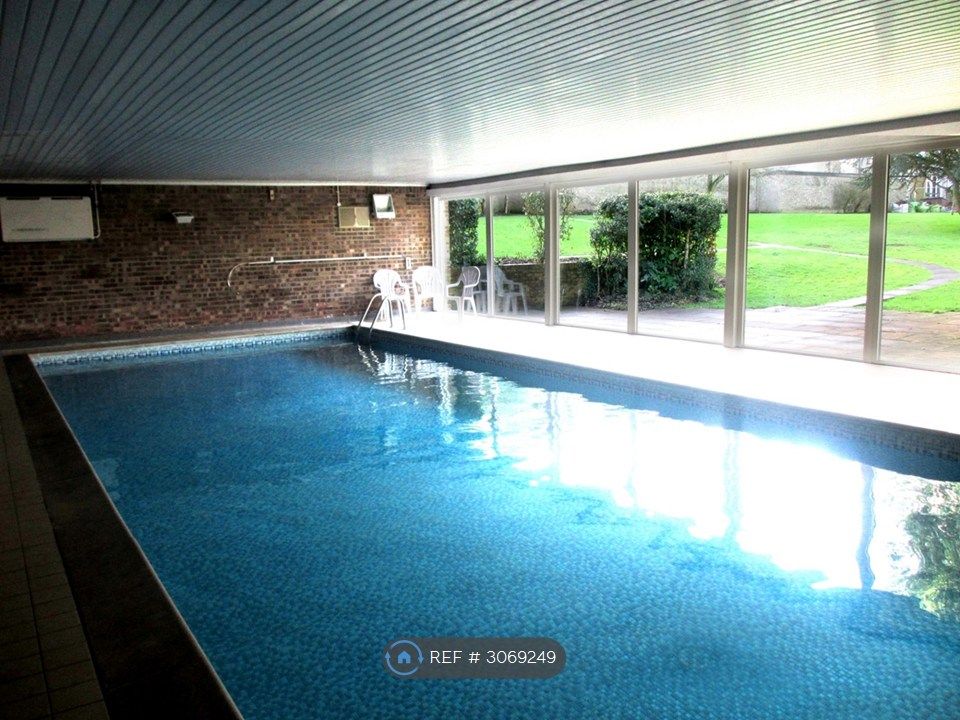 Property photo 1 of 18 Swimming Pool