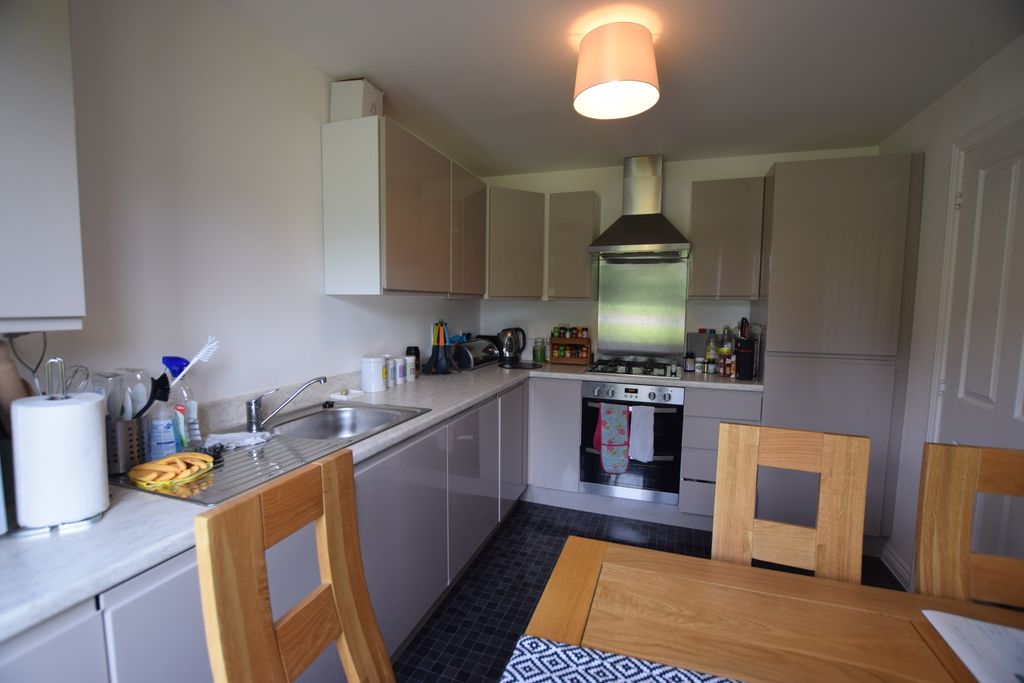 Property photo 2 of 12 Photo 02