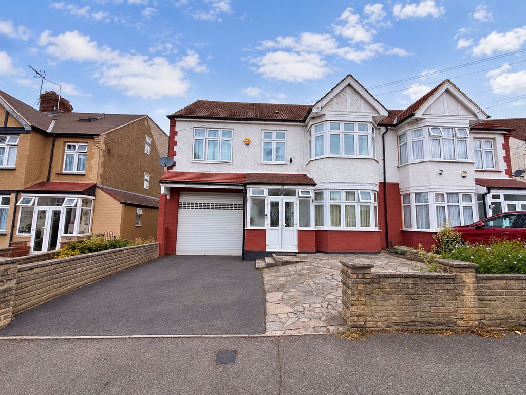 Property photo 1 of 31