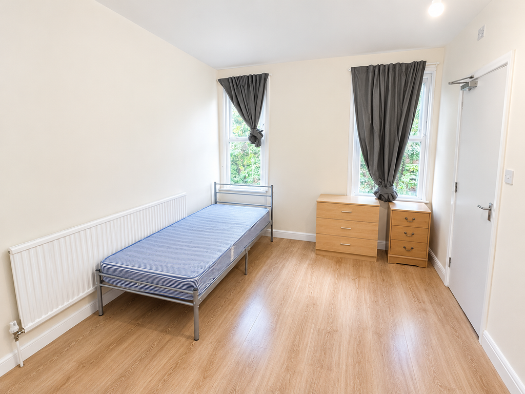 Property photo 1 of 4
