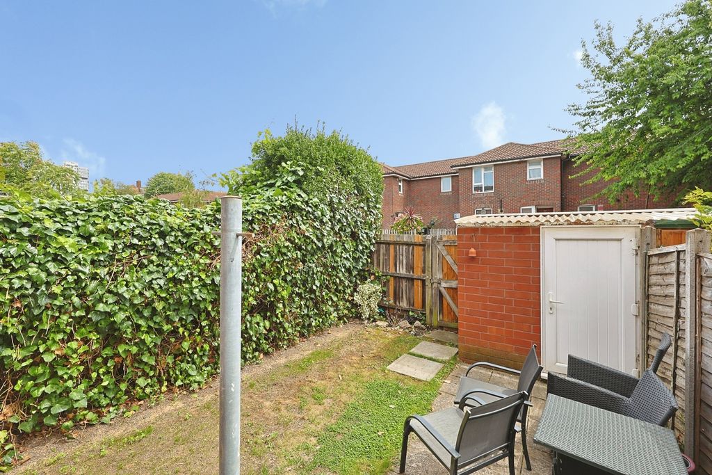 Property photo 2 of 17 Pbox-Img.Jpg