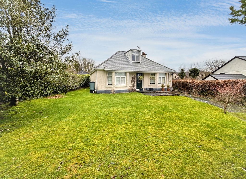 Property photo 1 of 28