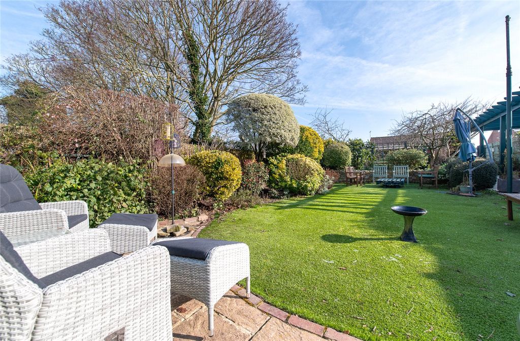 Property photo 1 of 31 Picture No. 52