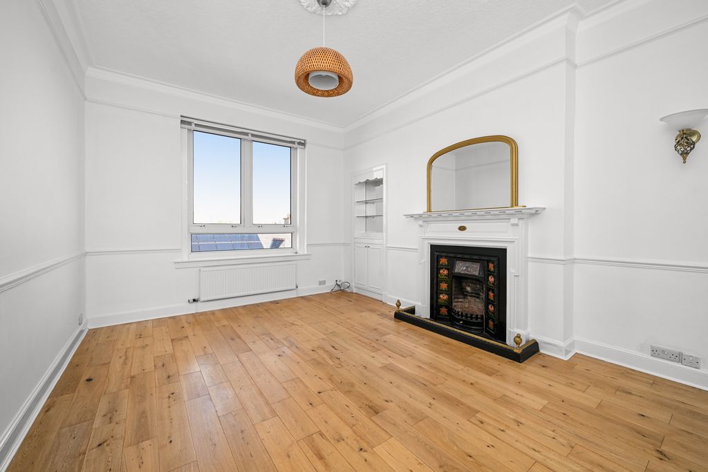 Property photo 2 of 19 Property Image 2