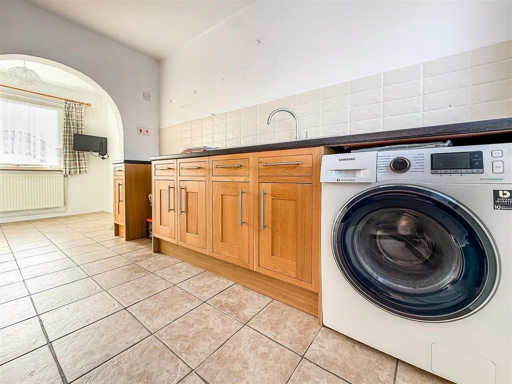 Property photo 3 of 21 Img_9821 3.Jpg