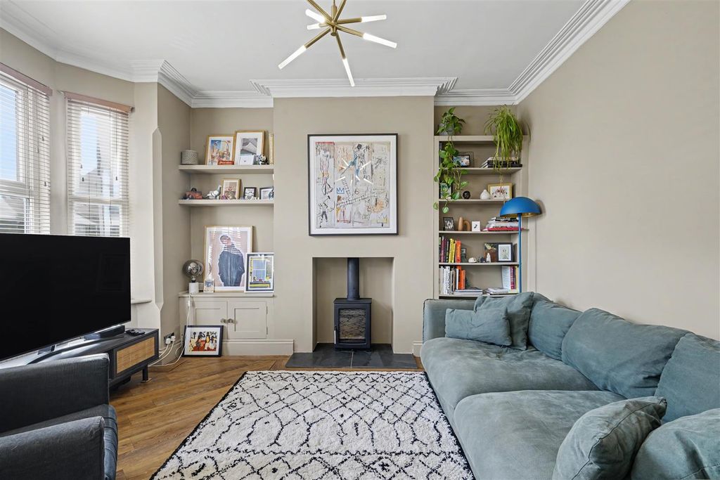 Property photo 3 of 21 Lounge 1_2.Jpeg