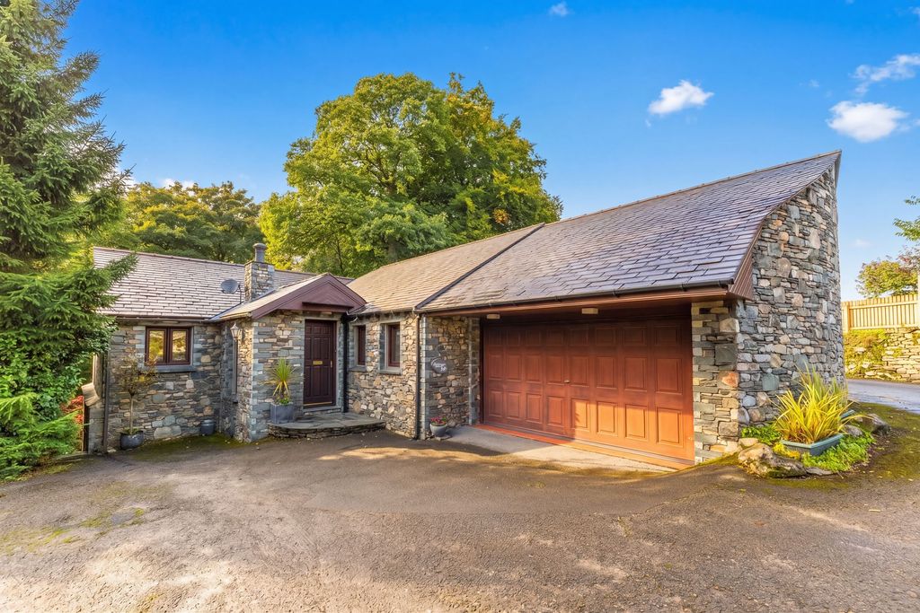 Property photo 1 of 31