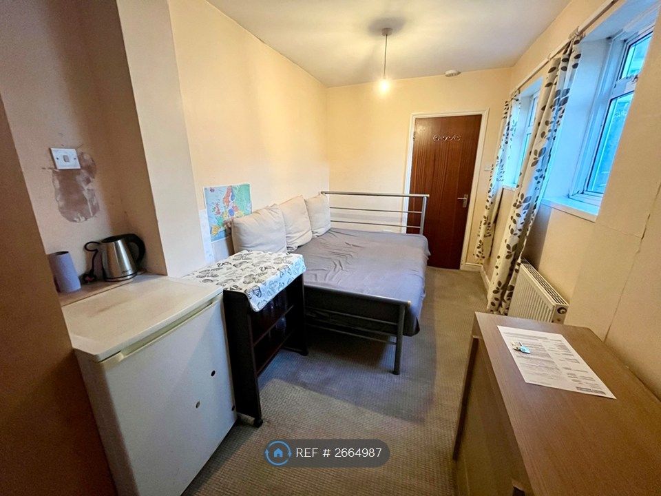 Property photo 2 of 7