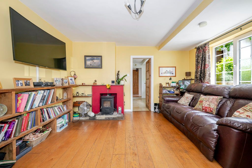 Property photo 3 of 14 Photo 3